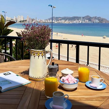 Parralue Beach Front Home ベニドルム エクステリア 写真
