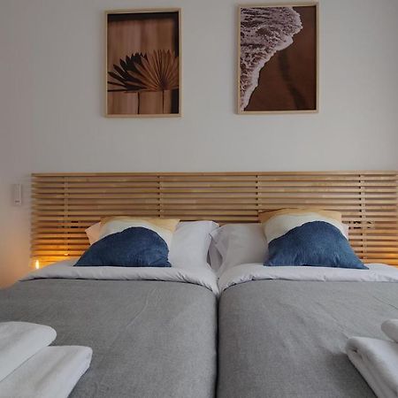 Parralue Beach Front Home ベニドルム エクステリア 写真