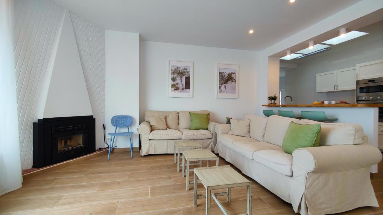 Parralue Beach Front Home ベニドルム エクステリア 写真
