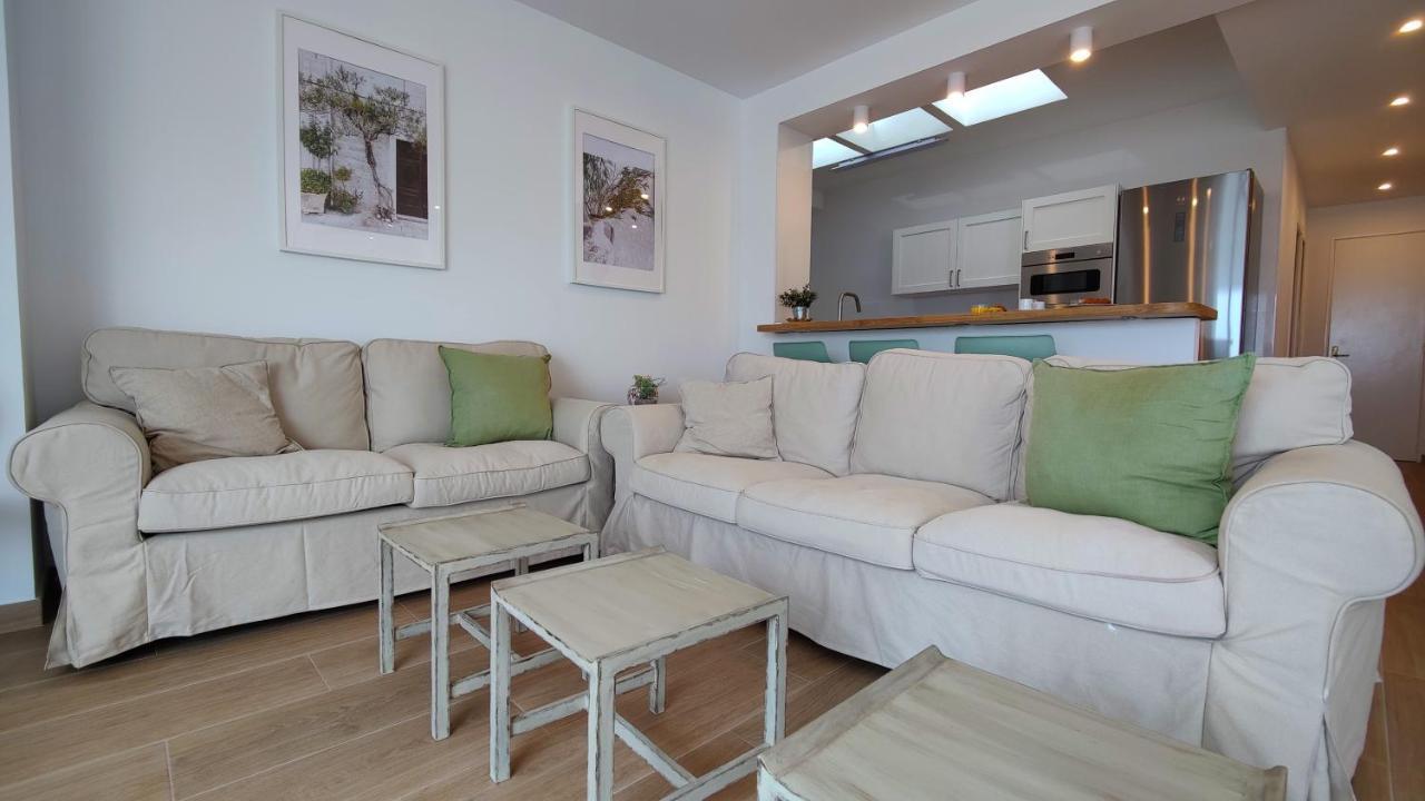 Parralue Beach Front Home ベニドルム エクステリア 写真
