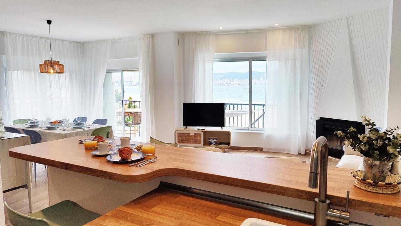 Parralue Beach Front Home ベニドルム エクステリア 写真